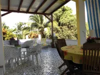 '' The Zandoli '' T3 Bottom of very quiet villa in Ste Anne free Wi-fi