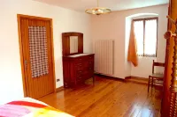 Rustic mountain house + dehors