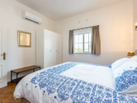 Holiday villa in a quiet location with all comfort for 6 people Hotels in Paderne