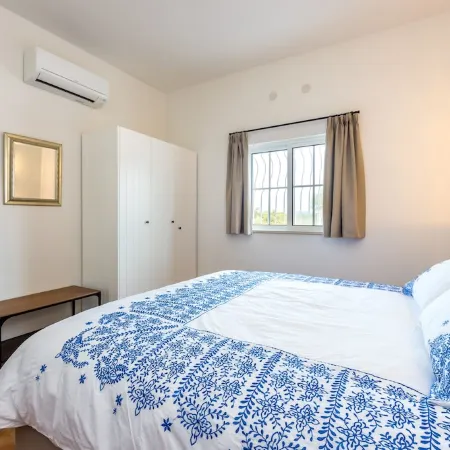 Holiday villa in a quiet location with all comfort for 6 people
