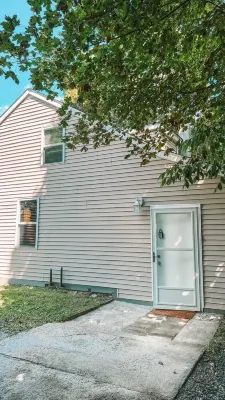 Updated house close to downtown and the airport.