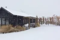 Up in the mountains!!! Luxury self contained unit. Hotel a 