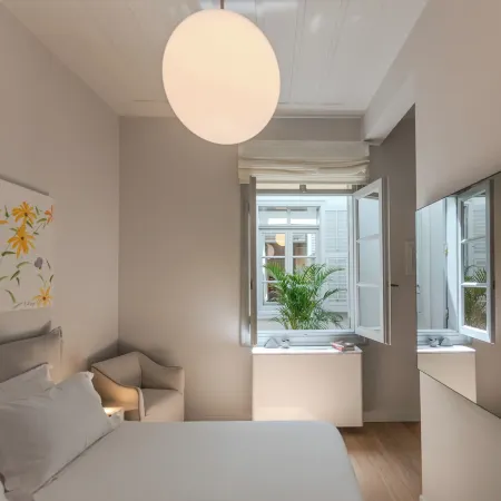 Amalie Suites