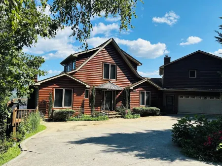 Chalet in the Mountains with Panoramic Views