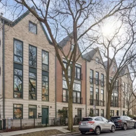 UP-SCALE Wicker Park 4BD/3.5BA HOME (+garage)