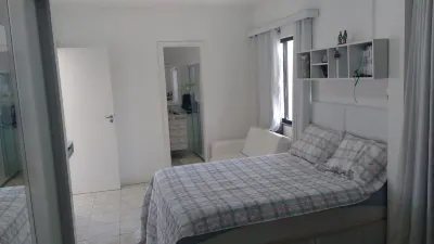 Casa, 4 Quartos em Vilas do Atlântico a 300 mt Praia, Piscina e Suítes Completas
