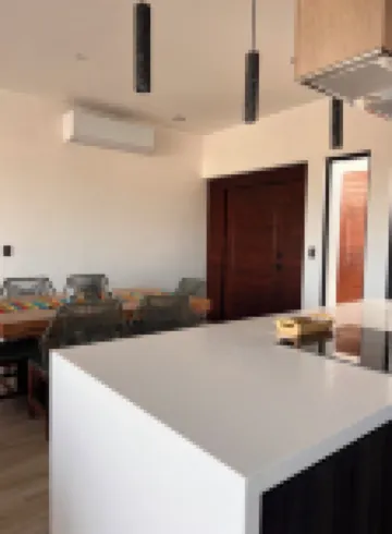 Modern, Clean & Airy Beach Retreat with Pool and Rooftop Ocean Views