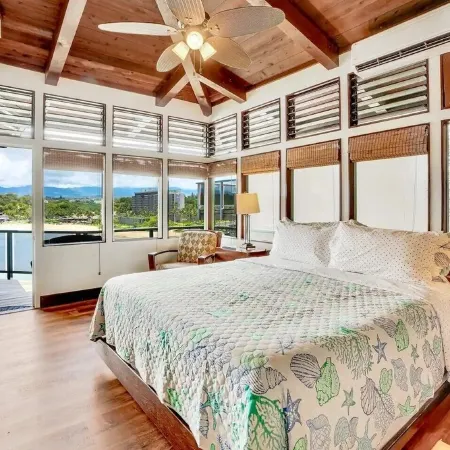 Spectacular Oceanfront Getaway at Kalapaki Beach