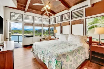 Luxe Private Cliffside Getaway at Kalapaki Beach