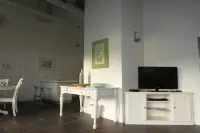 FABULOUS 1 BED APARTMENT IN MARIGOT MARINA, with free Zoetry Hotel access.