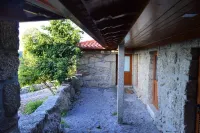 Casa da Laranjeira - Quinta dos Novos Canastros Hotels in Anisso