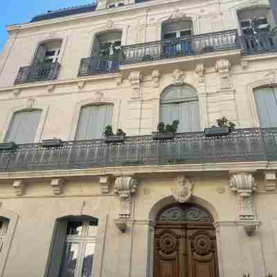 studio with garden in the city center near the sea Hotel Exterior
