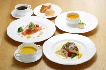 Toyota Shirakawa-Go Eco-Institute Отели рядом с достопримечательностью «Kanda house»