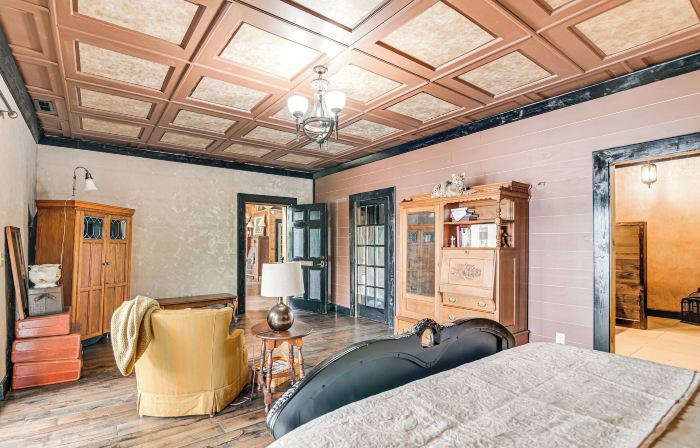 Upscale Getaway on Smith Lake w/ Boat Dock