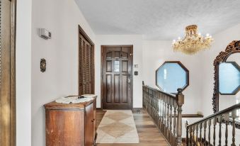 Lakefront Escape On Lake Hudson 5 Bedroom Cabin