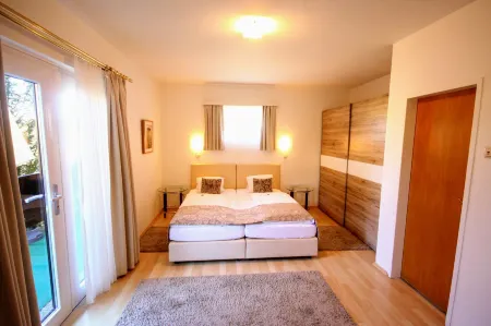 Hotel Rösch Отели в г. Moosburg in Karnten