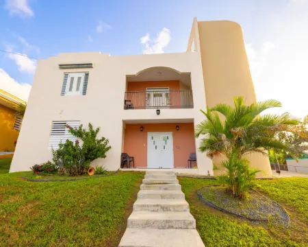 Colinas del Atlantico Vacational House 2nd Floor Hotels in Isabela