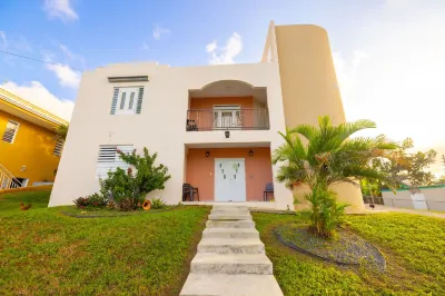 Colinas del Atlantico Vacational House 2nd Floor Hotels in Isabela