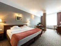 Hotel Esperanto Hotels near Town Hall