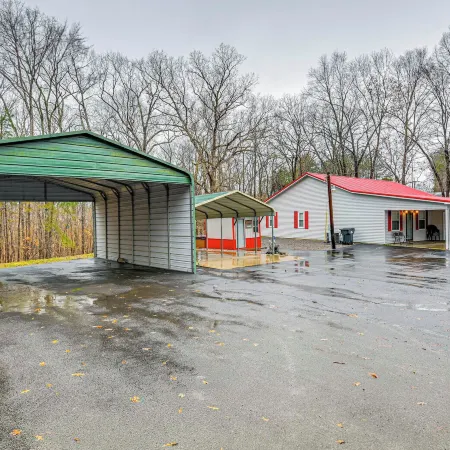Kentucky Lake Retreat Near Marina & Launch!