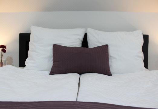 4. 펜션 암 스툼플..