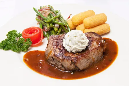 Hotel Goldener Löwe Отели в г. Гемайнде Шеффау ам Вильден Кайзер