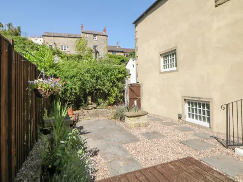 Querc Hotel a Highlow