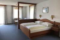 Faustschlössl Hotel-Restaurant Hotels in Gemeinde Sankt Agatha