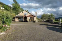 Cilfan Hotels in Caerhun