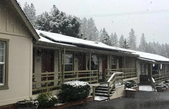 科爾法克斯汽車旅館