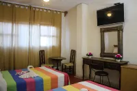 科羅娜紫花飯店