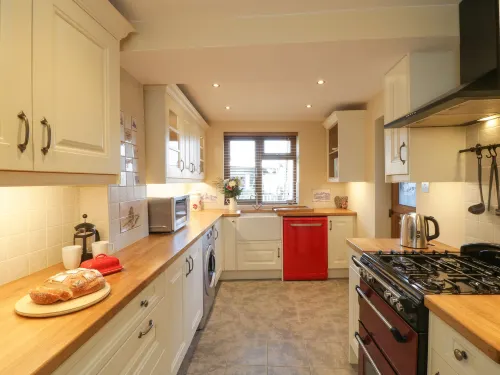 Eskside Cottage - Kitchens