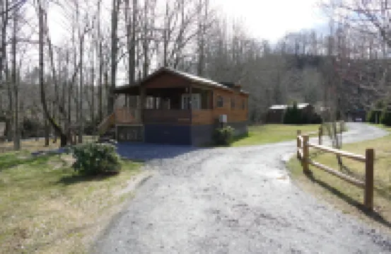 Linville River Log Cabins