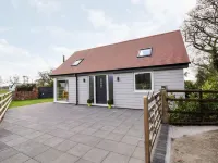 Cornelyn Bach Hotels in Saint Asaph