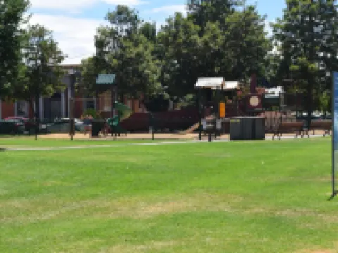 บิ๊ก ริเวอร์ โมเทล โรงแรมในเอชูกา