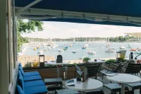 Hotel du Bac Hotels in Combrit