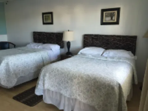 Powhatan Motel Hotels in Bond County