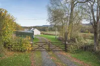 Country Cottage فنادق في هی-اون-وای