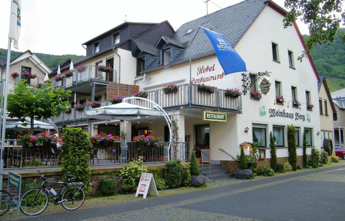 Weinhaus Berg