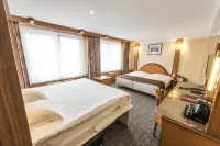 貝羅奧斯坦德金色鬱金香酒店 酒店