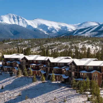 Cozens Pointe I-101 2 Bedroom Condo by RedAwning