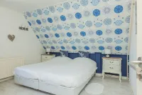 Pirombo Bed & Breakfast Hotels in Katwijk