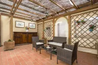 Antica Residenza Santa Chiara -City Center