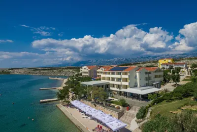 Hotel Vila 4m فنادق في 