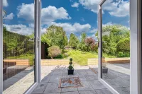 5-Bedroom Solihull Near NEC and Airport