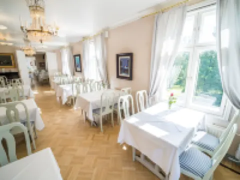 Karolineburg Manor House Hotel Hotels in Kajana