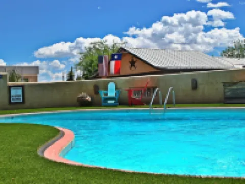 The Maverick Inn Hotels in Alpine