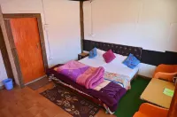 The Snow City Auli - balcony