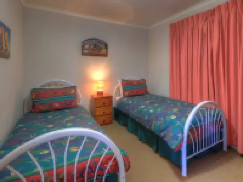 Sommers Bay Beach House Hotels in Port Arthur
