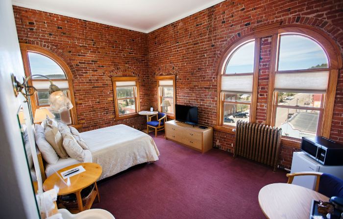 The Victor Hotel